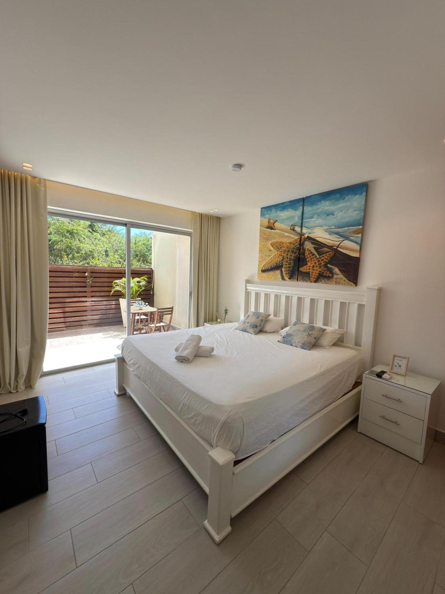 Blue Coast Apartment - Vibe Dominicus La Laguna ภายนอก รูปภาพ